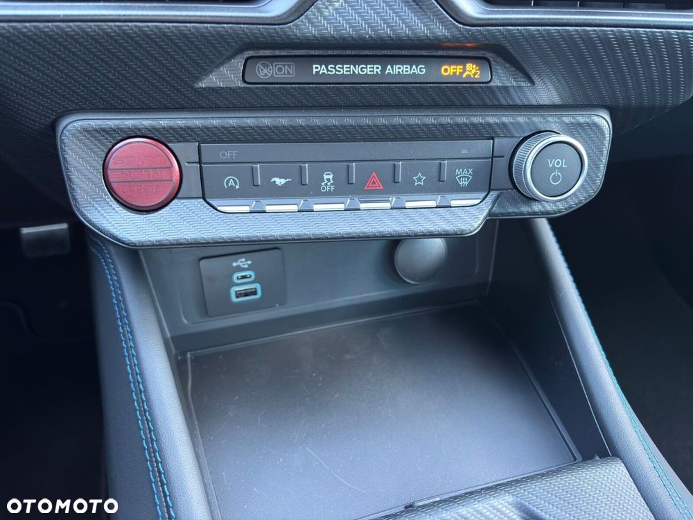 Ford Mustang - 32