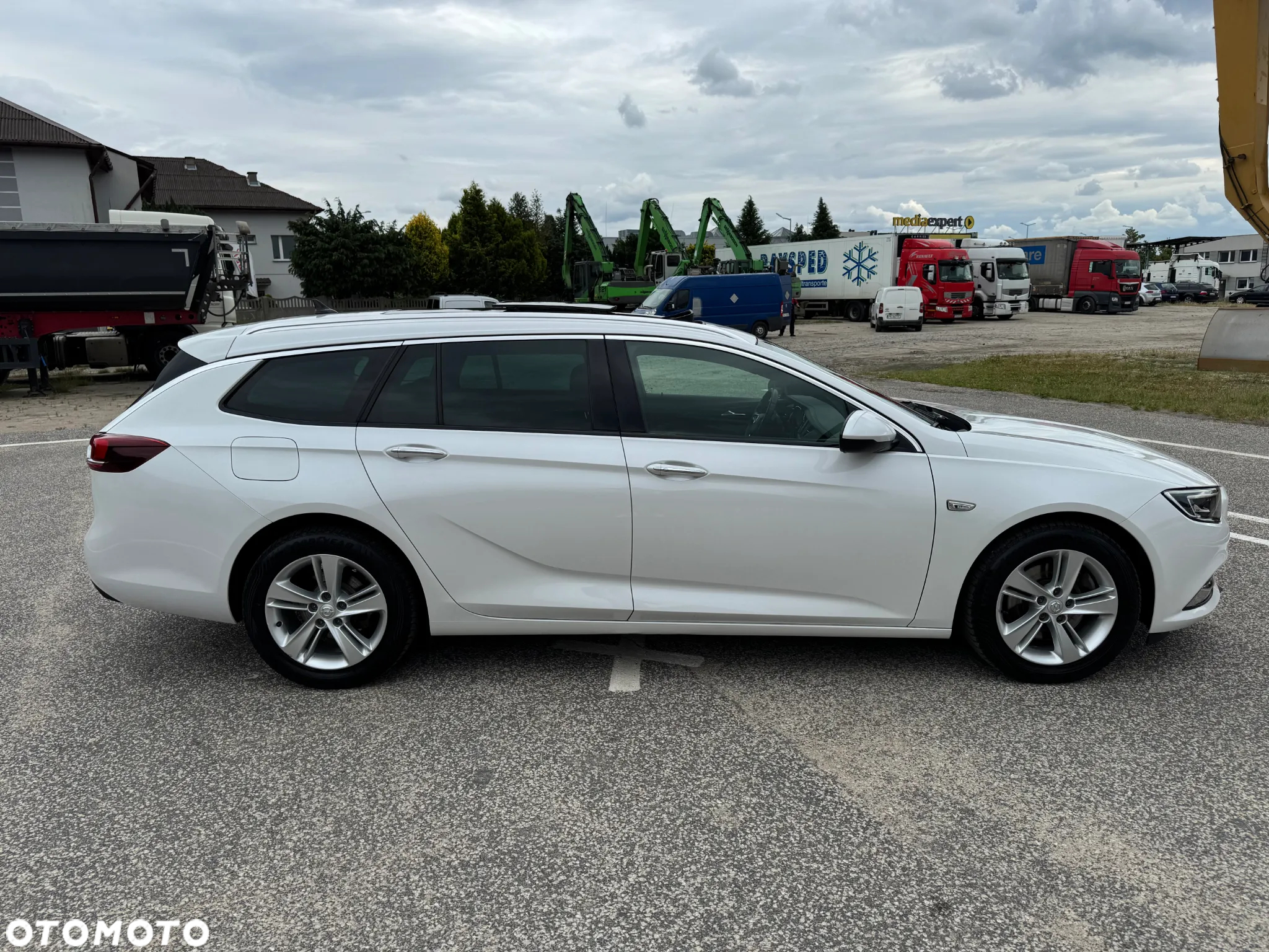 Opel Insignia Sports Tourer 2.0 Diesel Automatik Innovation - 11
