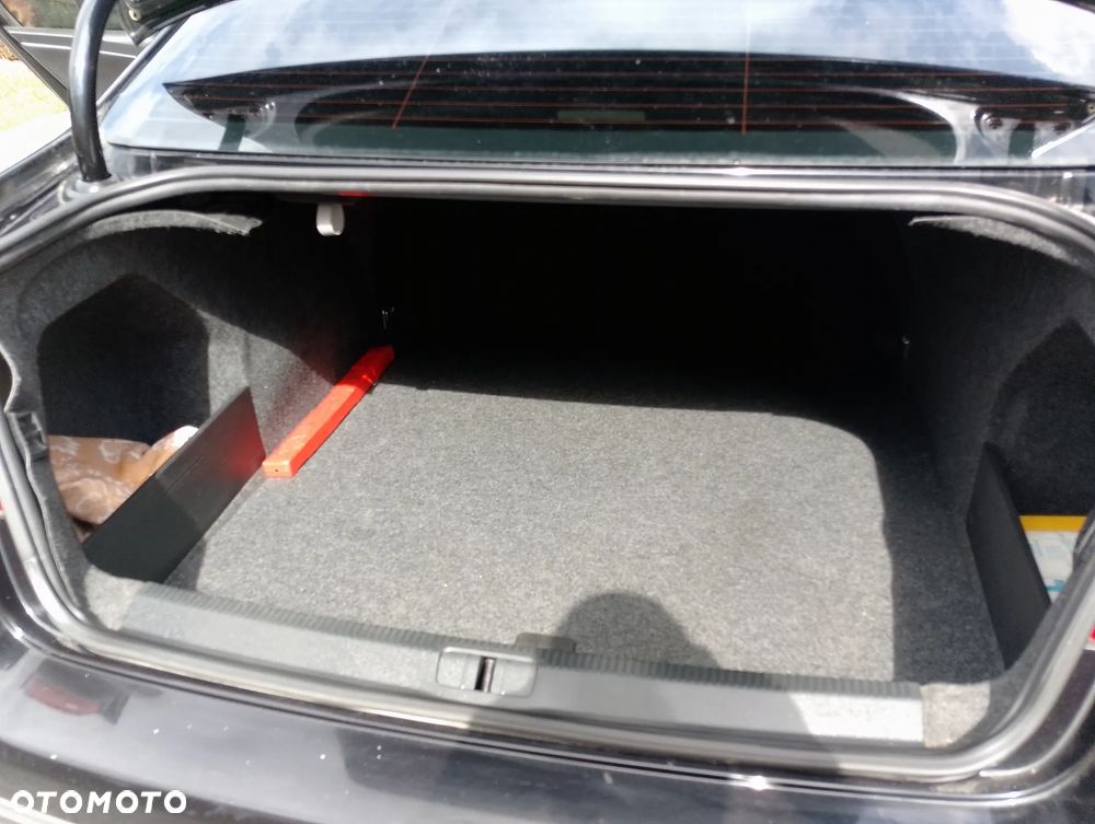 Volkswagen Passat 2.0 TSI Automatik Individual - 27