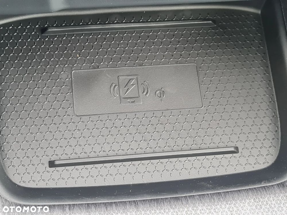 Nissan Qashqai 1.3 DIG-T MHEV 4x4 Tekna Xtronic - 11