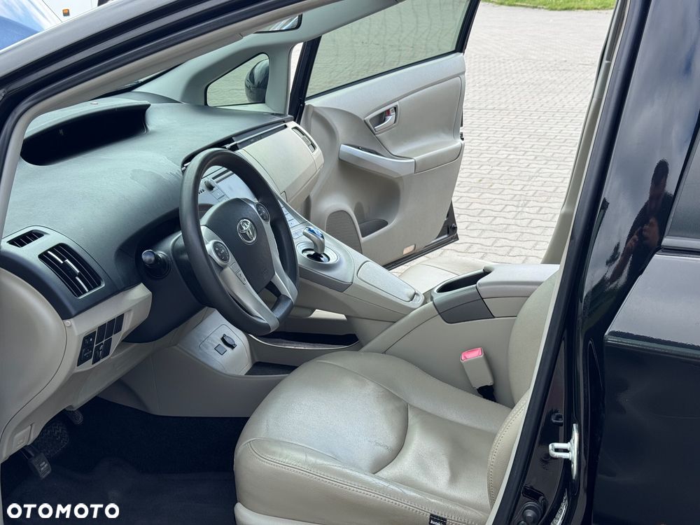 Toyota Prius 1.8 Hybrid Premium - 8