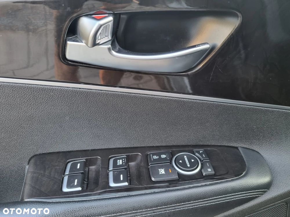 Kia Sorento - 12