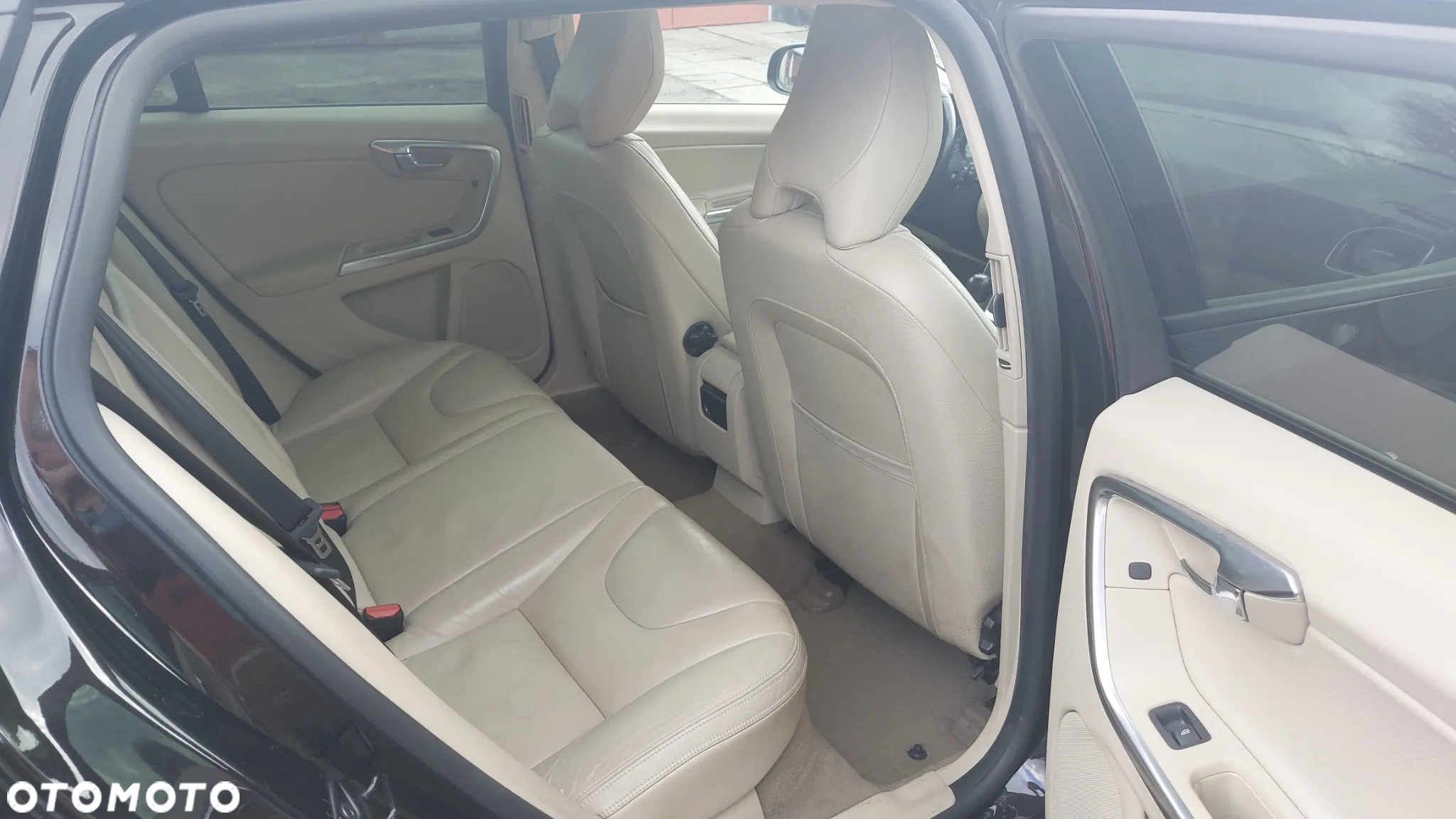 Volvo V60 T3 Kinetic - 20