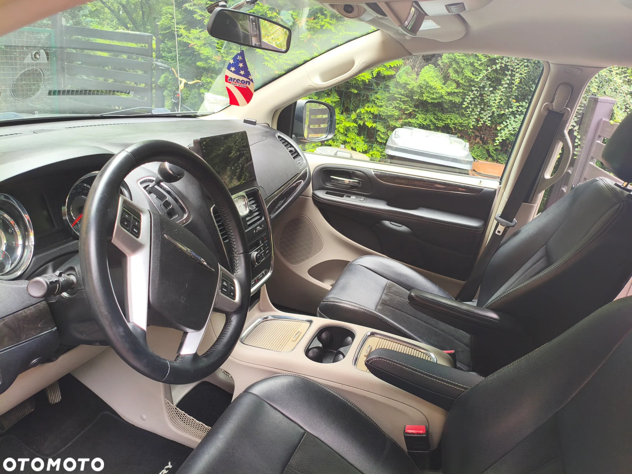 Chrysler Town & Country 3.6 Touring - 10