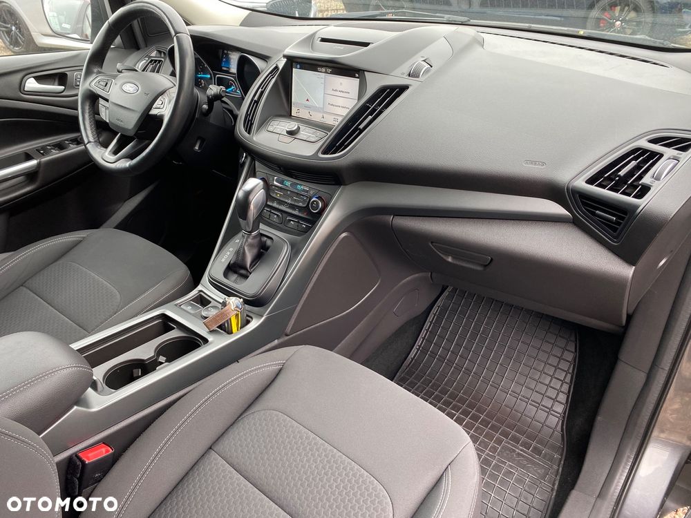 Ford Kuga 2.0 TDCi 2x4 Titanium - 20