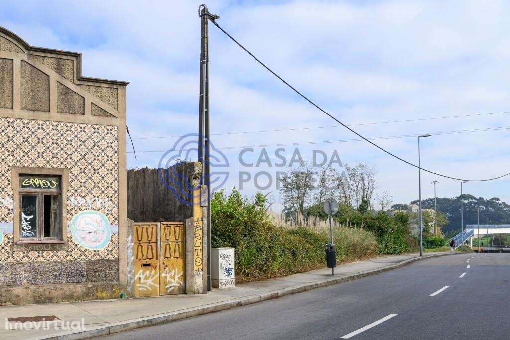 Moradia Térrea T2 Leça Balio - Potencial para Renovação - Grande imagem: 2/17