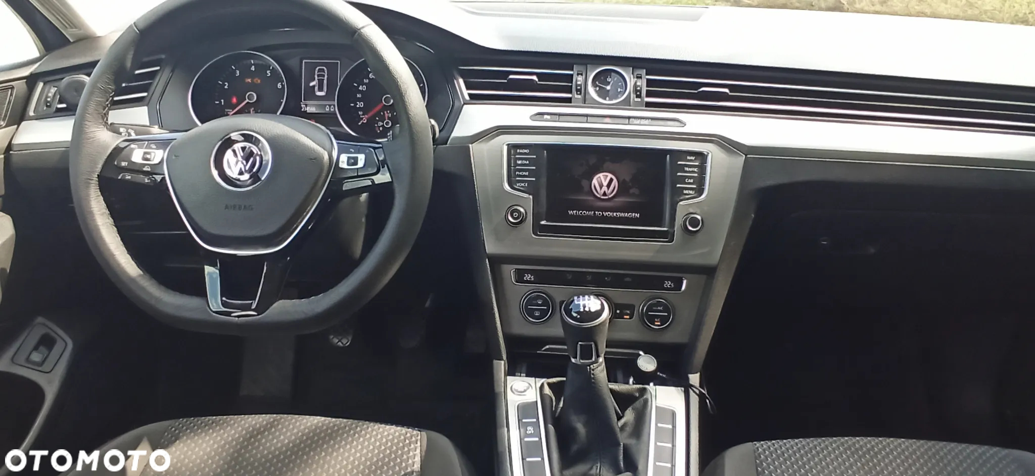 Volkswagen Passat 1.4 TSI BMT Comfortline - 29