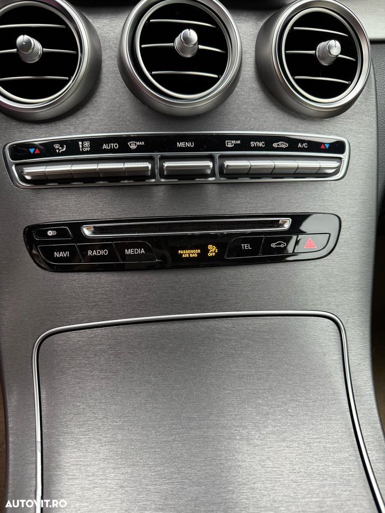 Mercedes-Benz C - 9