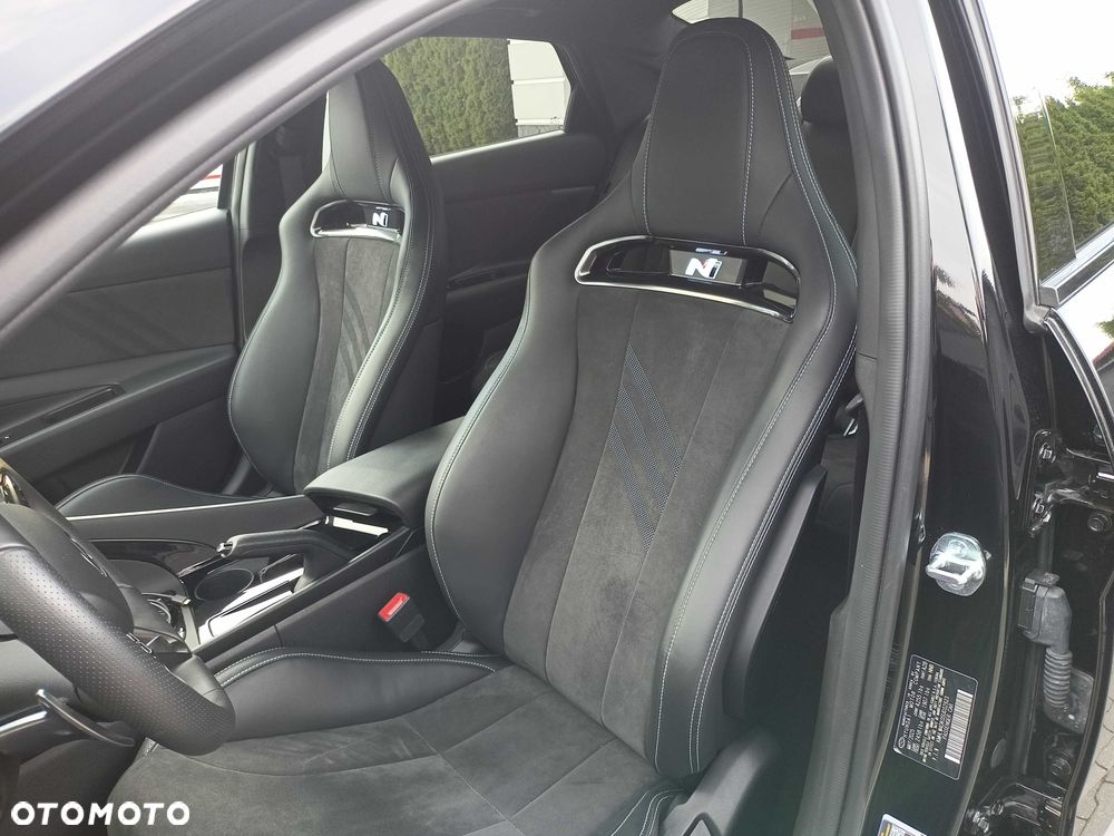 Hyundai Elantra - 6