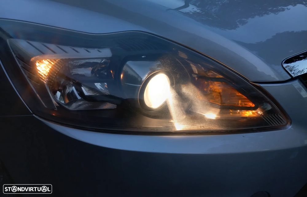 Ford Focus SW 1.6 TDCi Titanium - 26