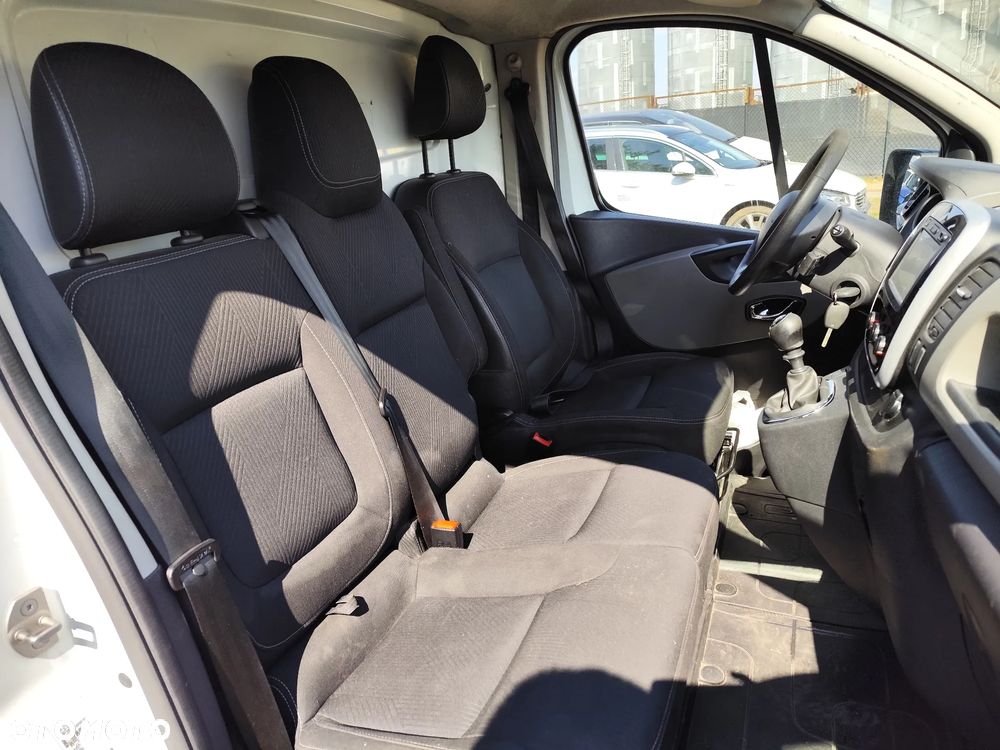 Renault Trafic - 15