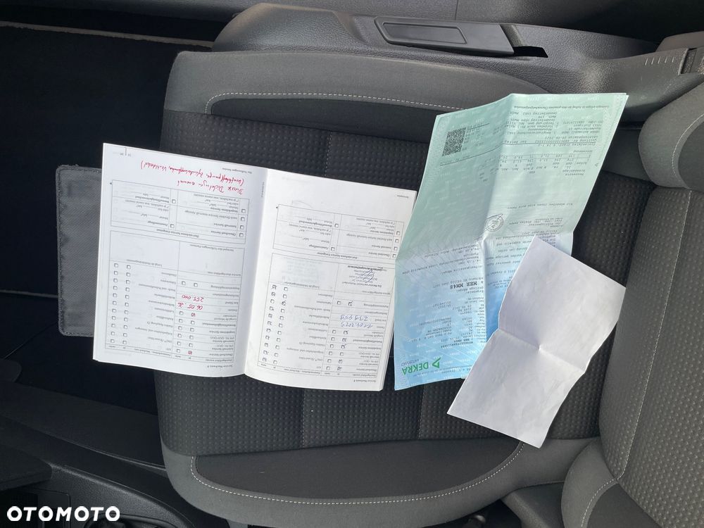 Volkswagen Touran 1.9 TDI DPF Freestyle - 28