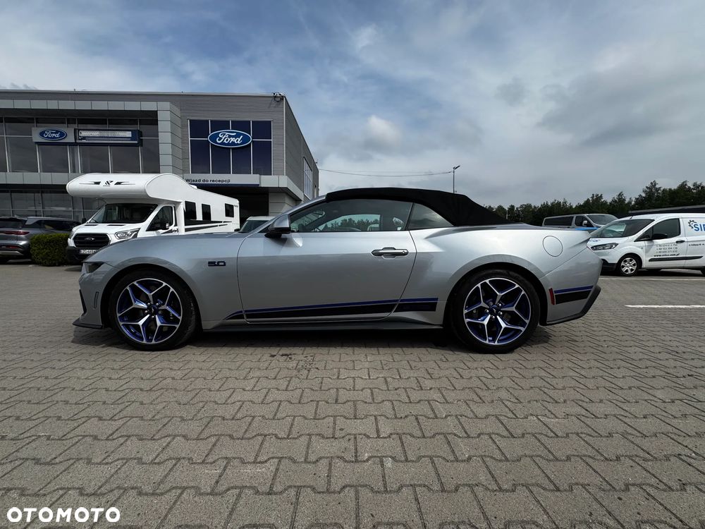 Ford Mustang - 23