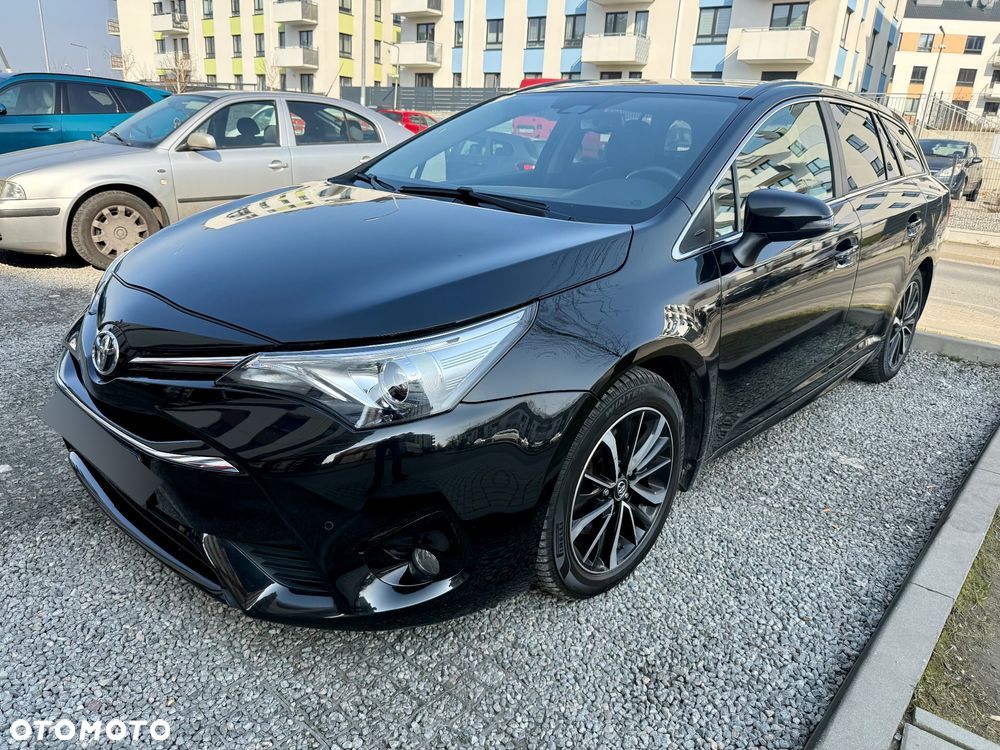 Toyota Avensis 2.0 D-4D Prestige - 1