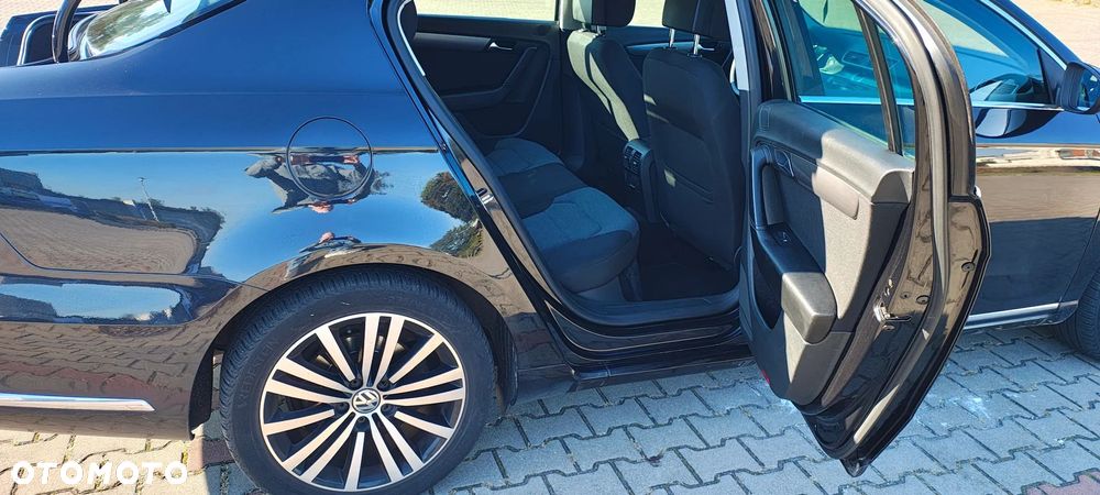 Volkswagen Passat 2.0 TDI Comfortline - 15