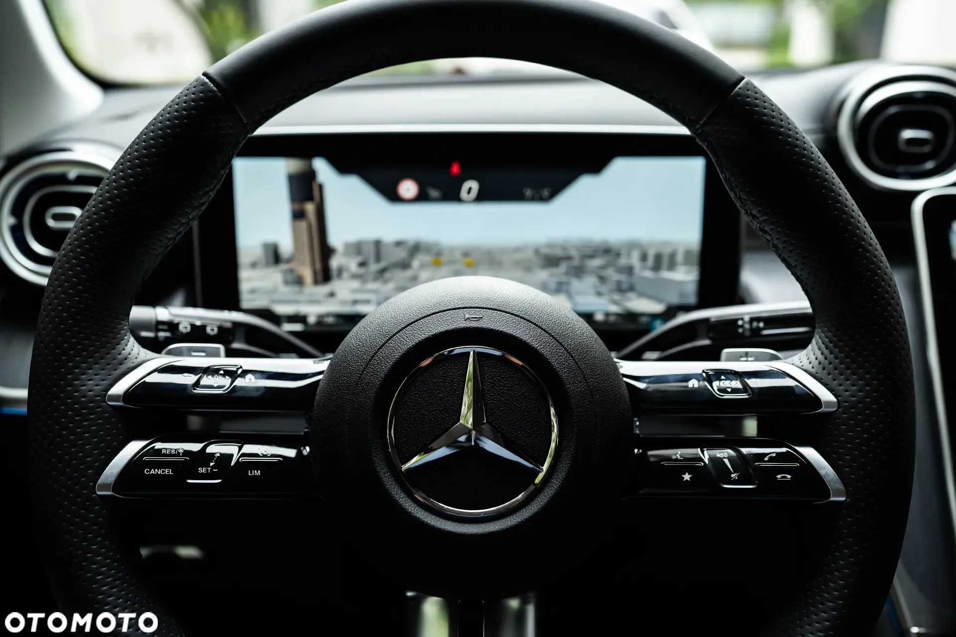 Mercedes-Benz GLC 300 e 4-Matic AMG Line - 38