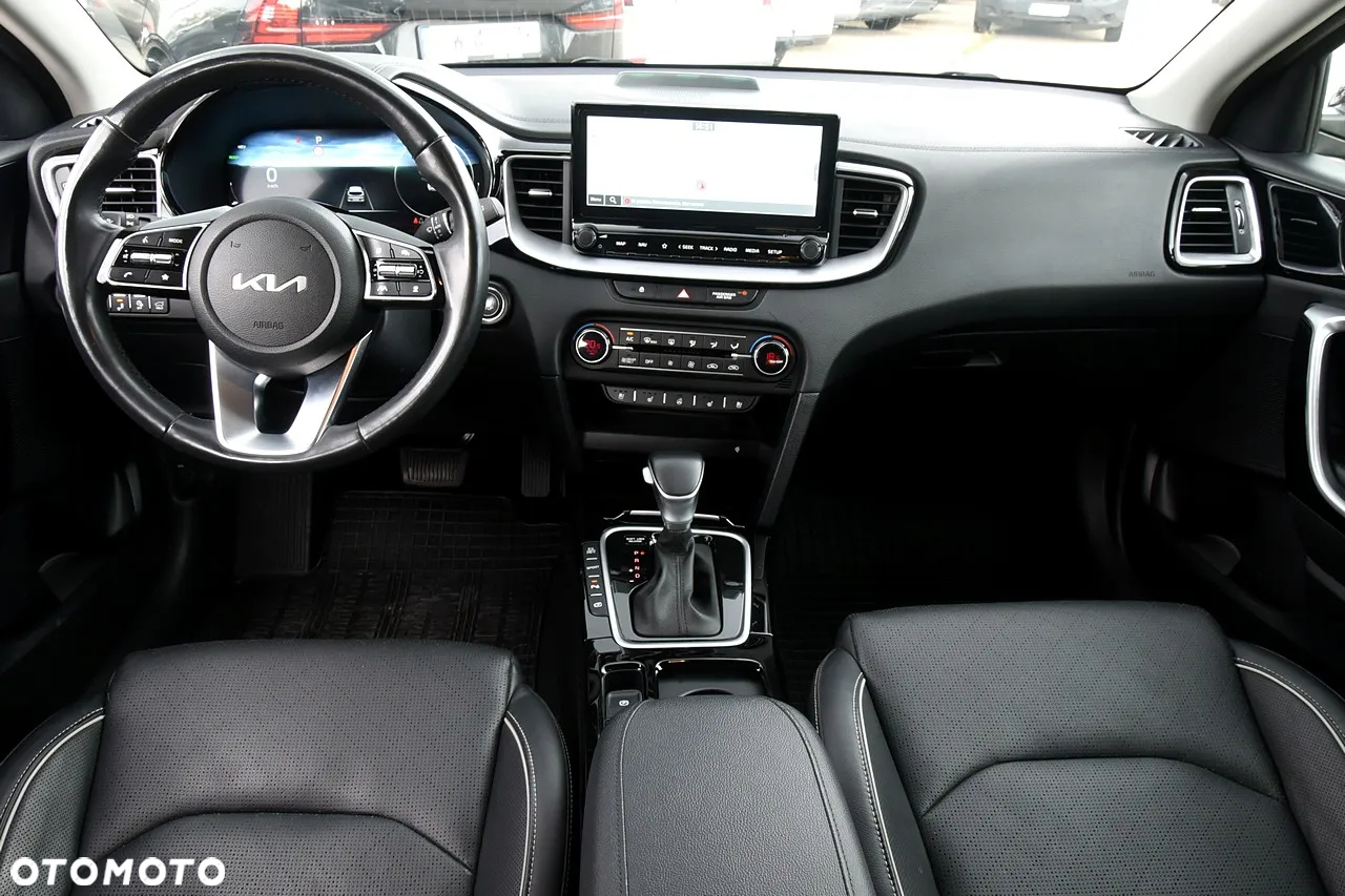 Kia Ceed SW 1.6 GDI DCT OPF Plug-in-Hybrid Platinum Edition - 12