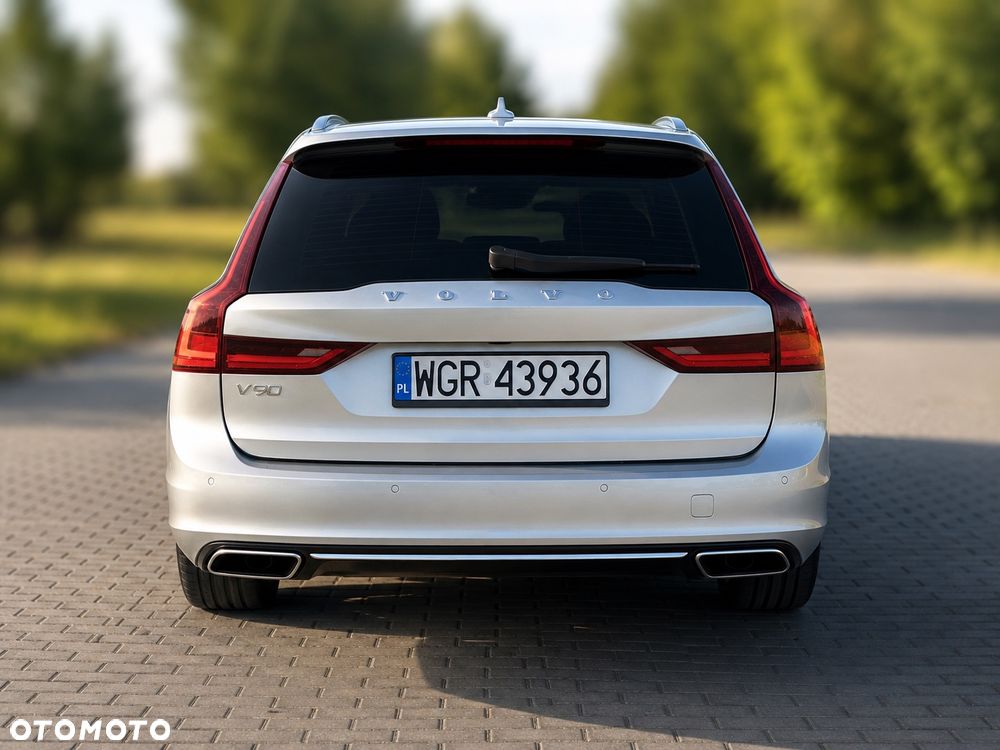 Volvo V90 D4 Inscription - 4