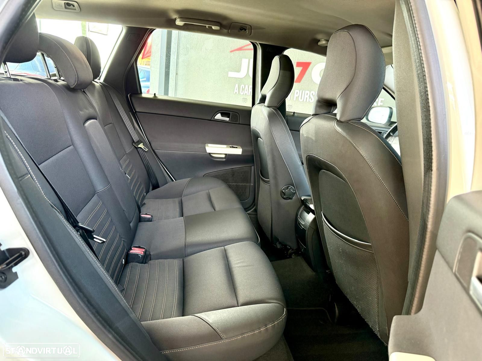 Volvo V50 1.6 D Momentum - 10