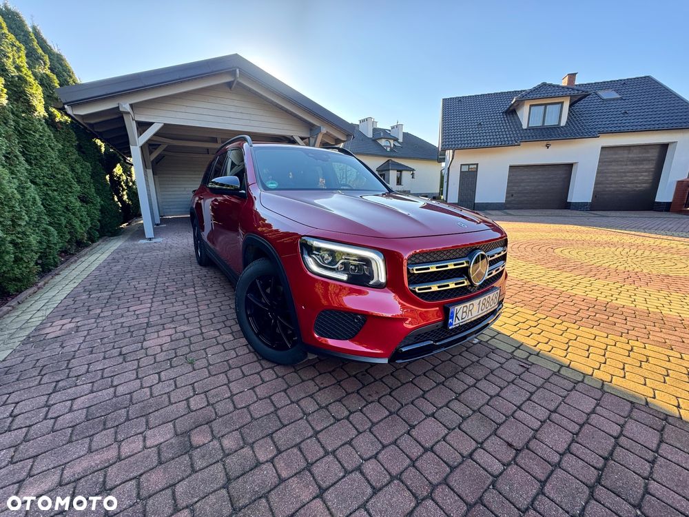 Mercedes-Benz GLB 220 d 4Matic 8G-DCT Progressive - 4