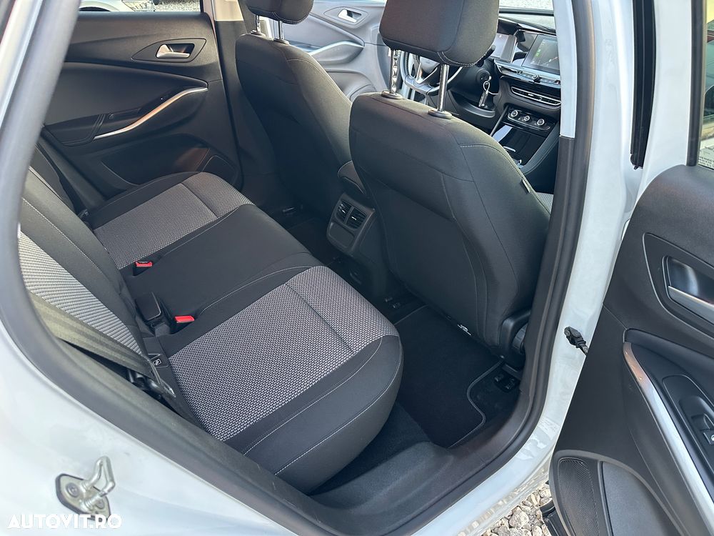 Opel Grandland 1.5 D Automatik Business Edition - 18