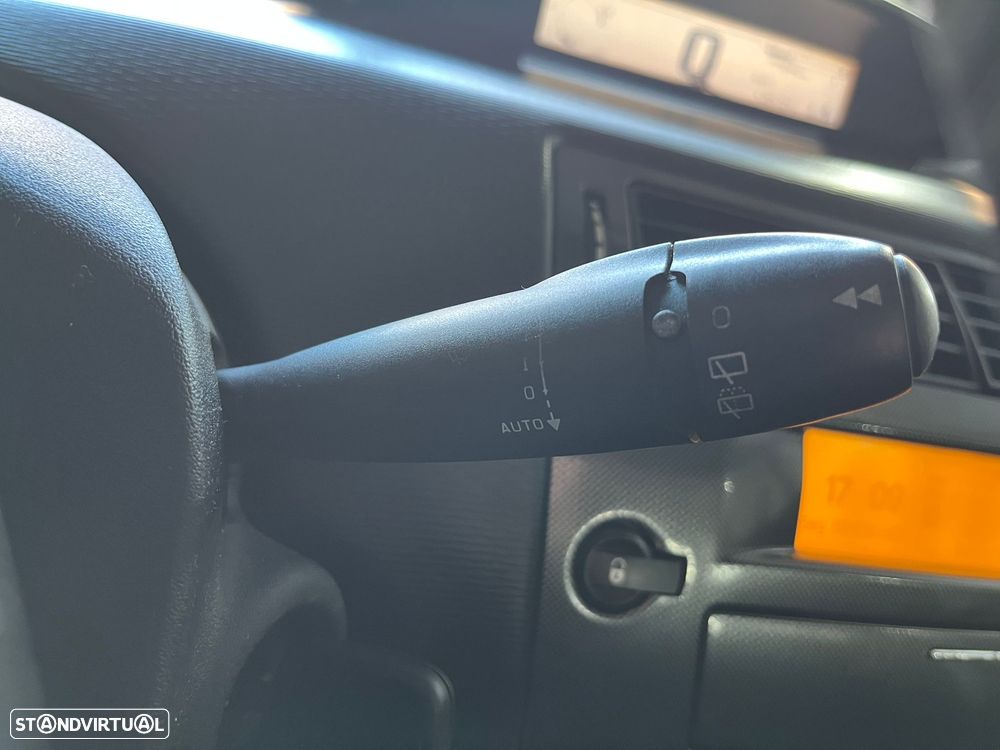 Citroën C4 1.6 HDi SX - 20