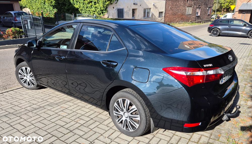 Toyota Corolla 2015 photo 2
