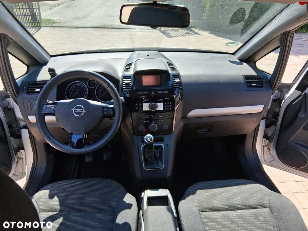Opel Zafira 1.8 Family Plus - 8