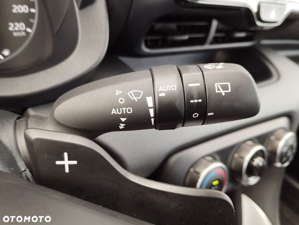Toyota Yaris 1.5 Comfort CVT - 33