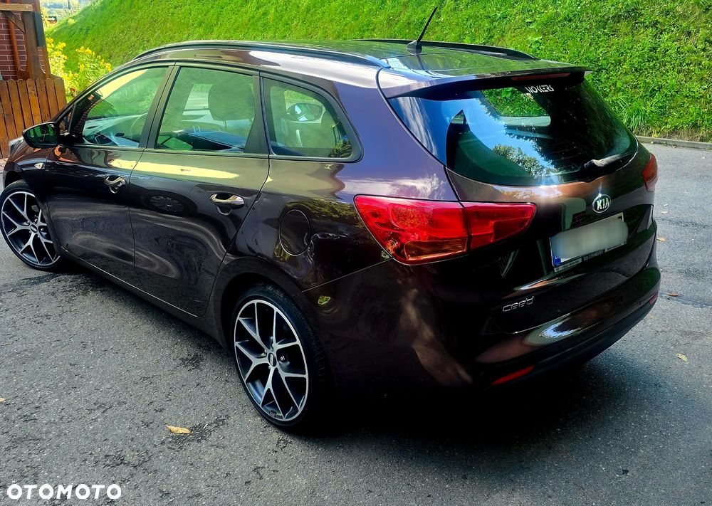 Kia Ceed 1.4 CVVT Attract Plus - 9
