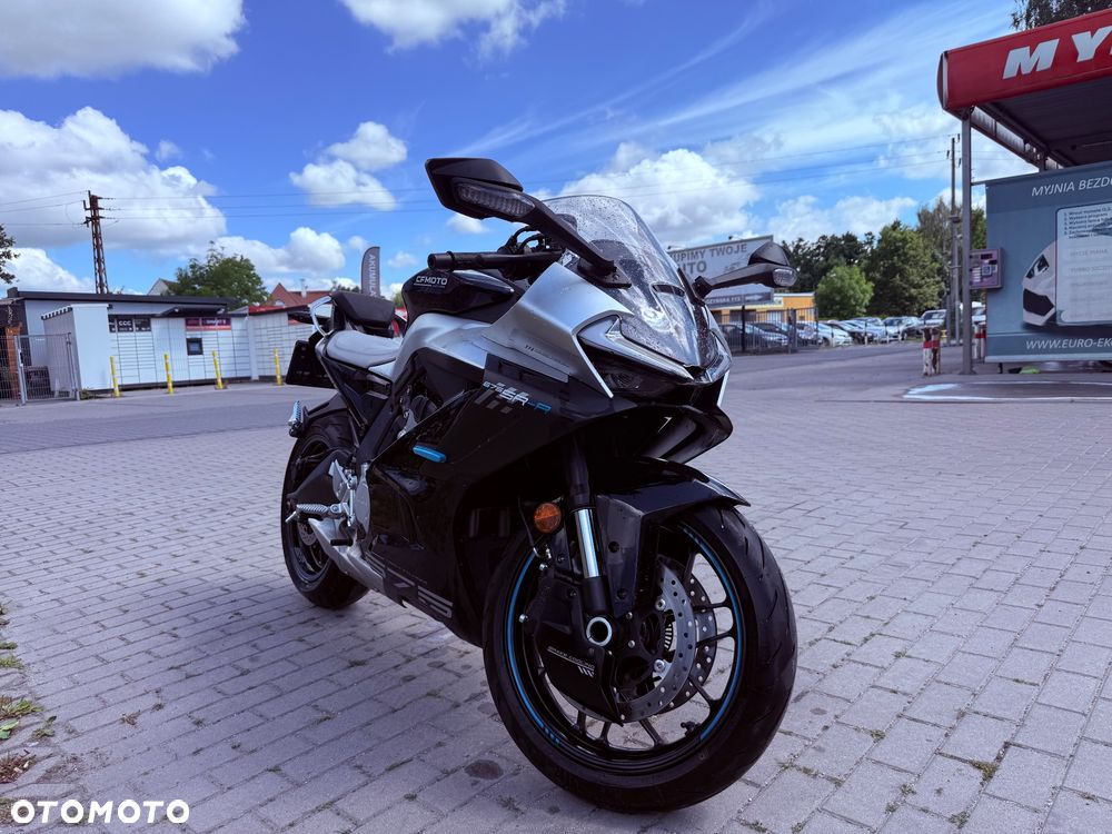 CFMoto 675SR - 5