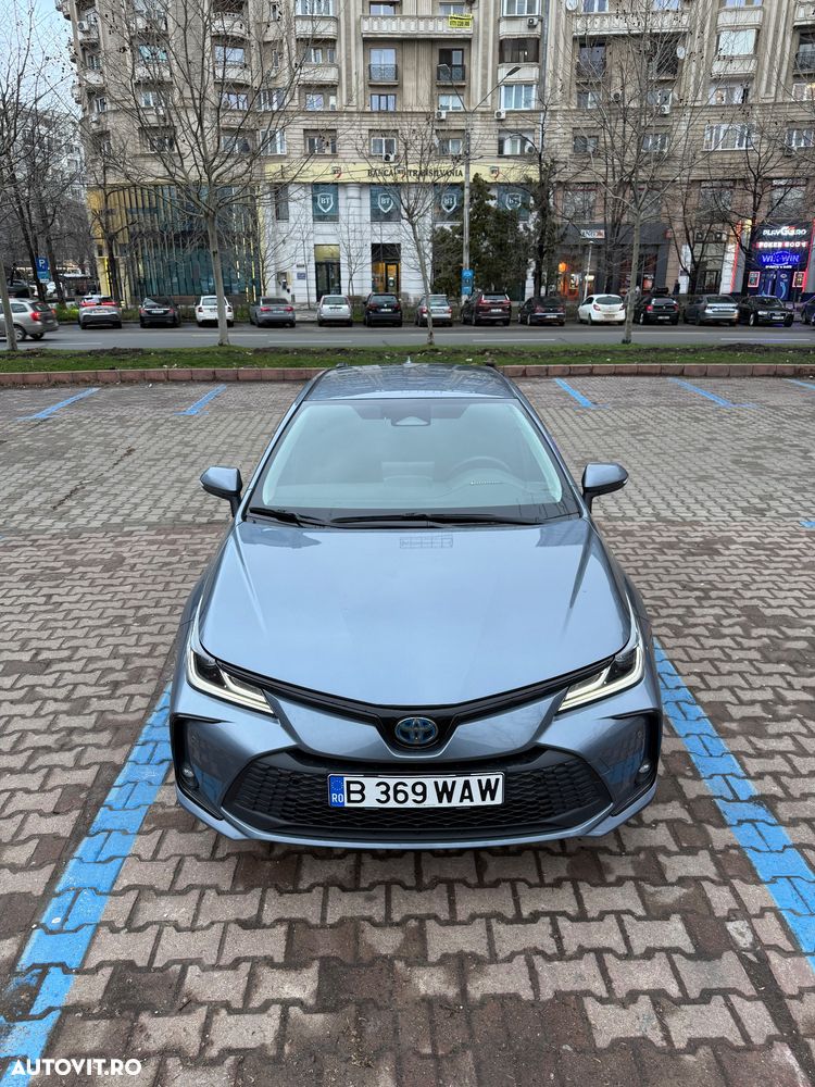 Toyota Corolla 1.8 HSD Dynamic - 1