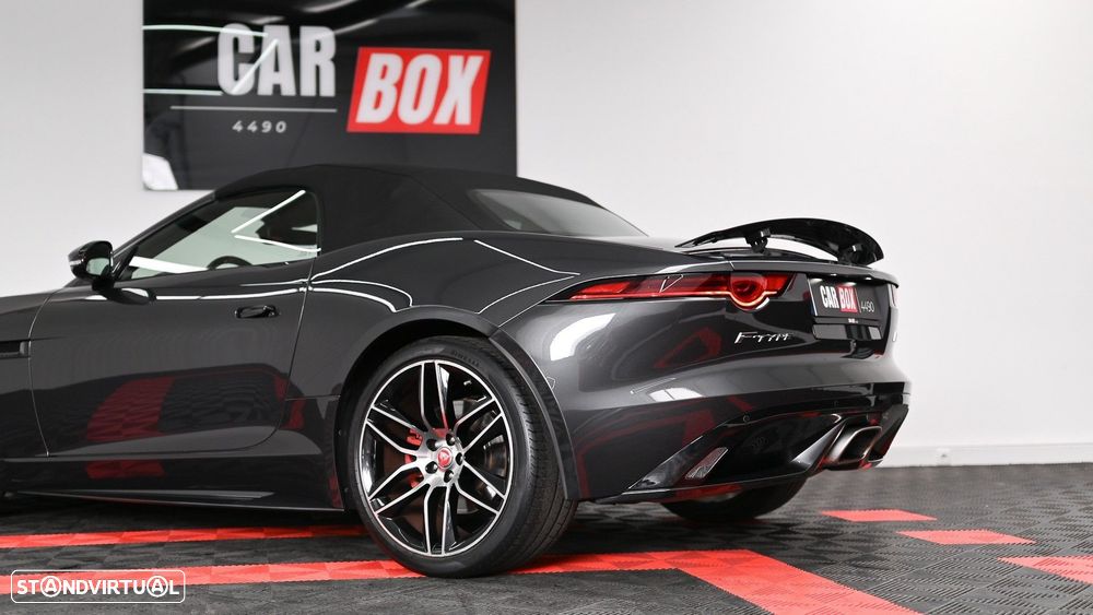 Jaguar F-Type 2.0 i4 Chequered Flag - 28