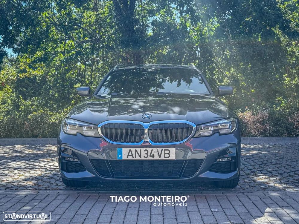 BMW 330 e Pack Desportivo M Auto - 28