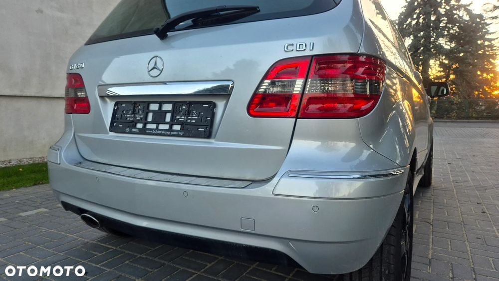 Mercedes-Benz Klasa B 180 CDI EU5 - 30