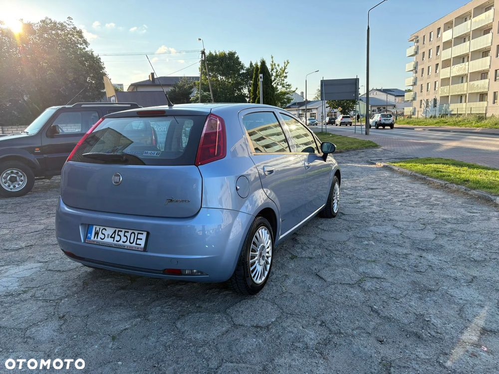 Fiat Grande Punto - 9