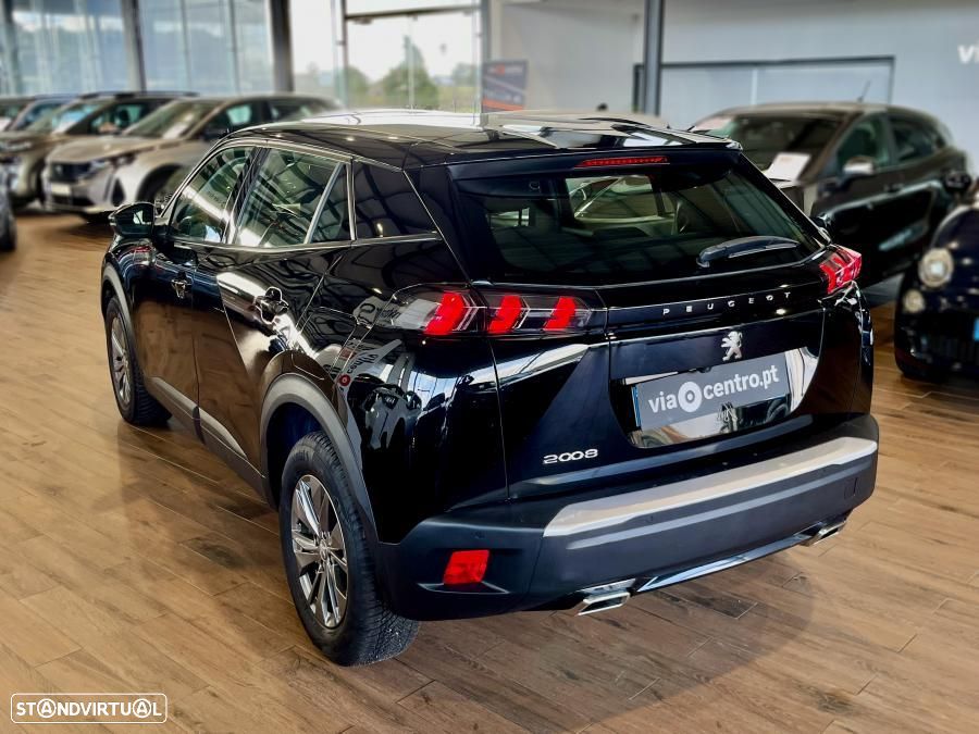 Peugeot 2008 1.2 PureTech Active Pack EAT8 - 4