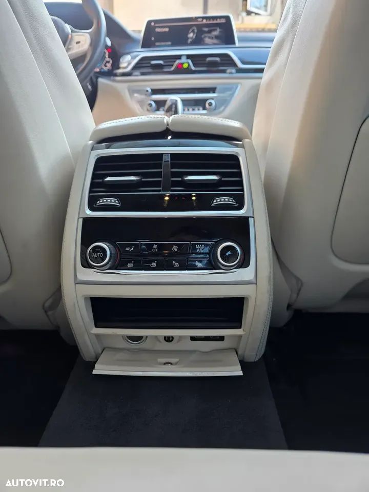 BMW Seria 7 745e AT PHEV - 9