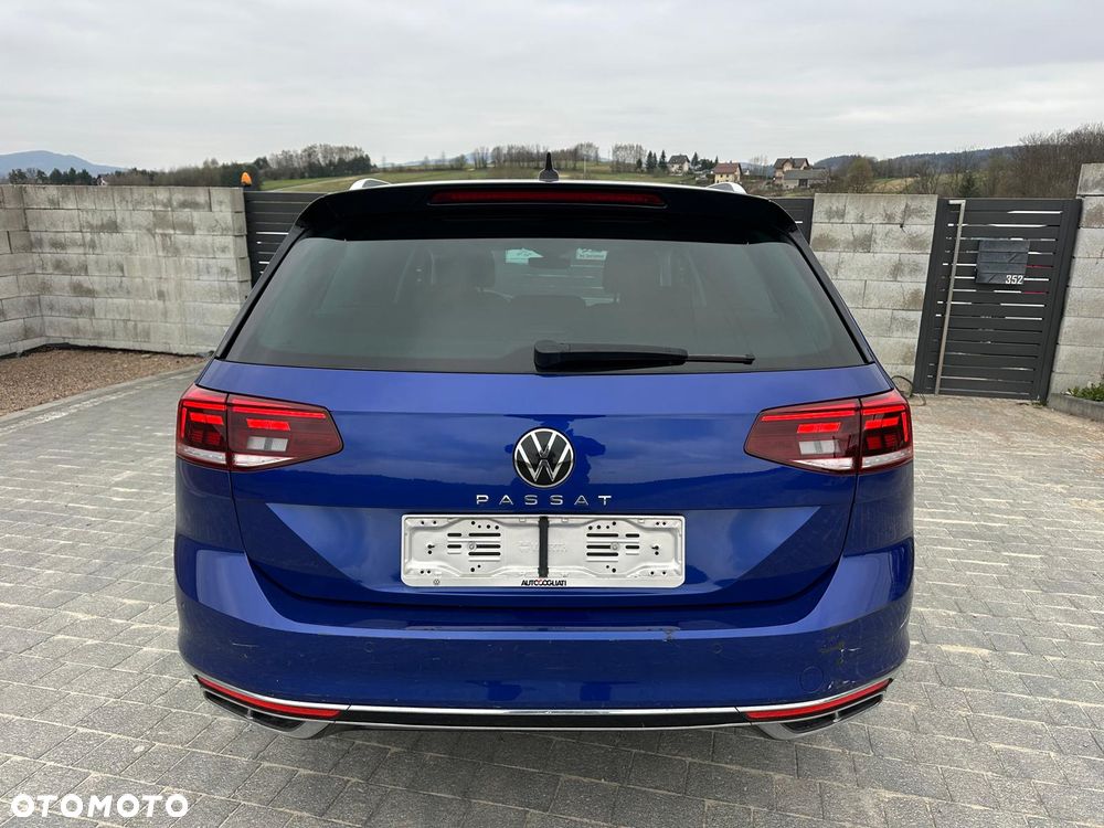 Volkswagen Passat Variant 2.0 TDI SCR DSG R-Line - 5
