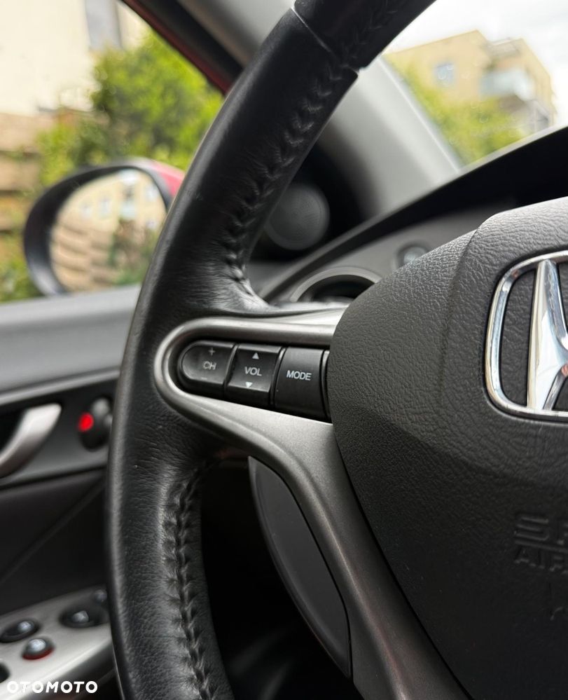 Honda Civic 1.8 i-VTEC Sport - 17