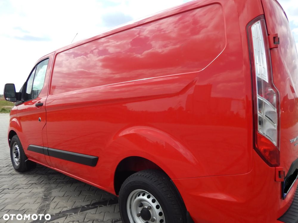 Ford Custom Transit - 36
