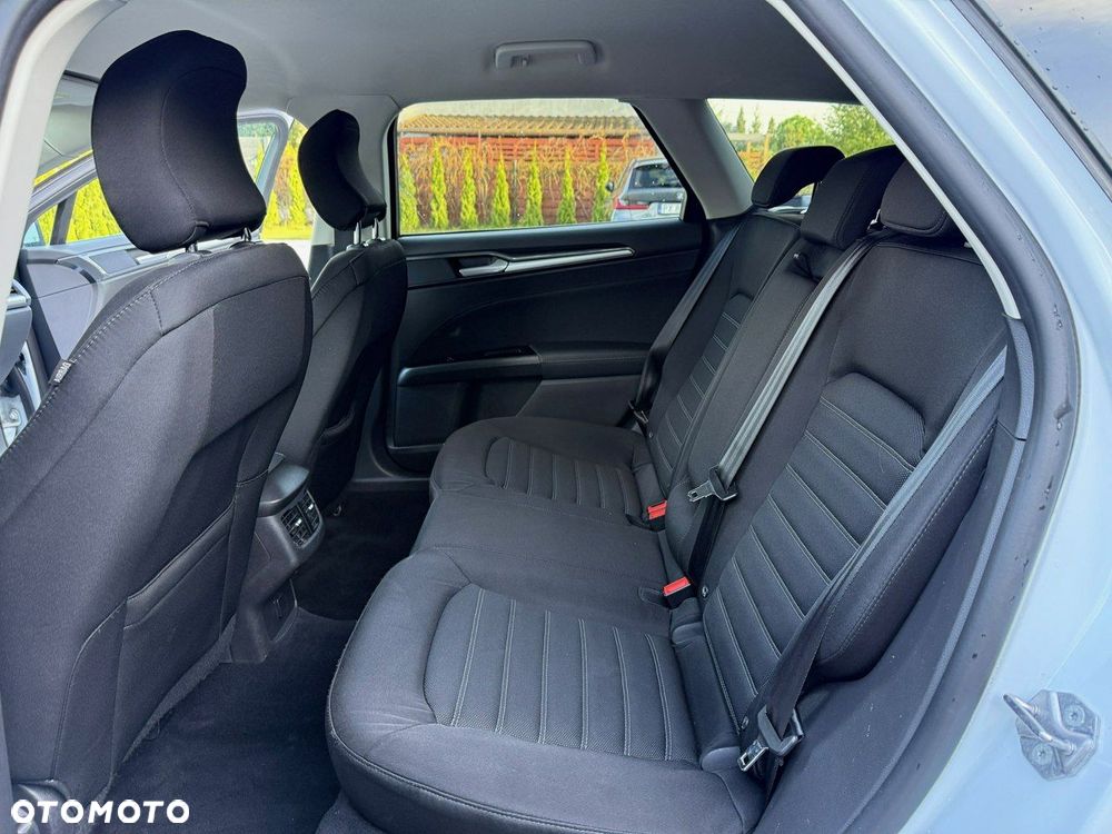 Ford Mondeo - 10