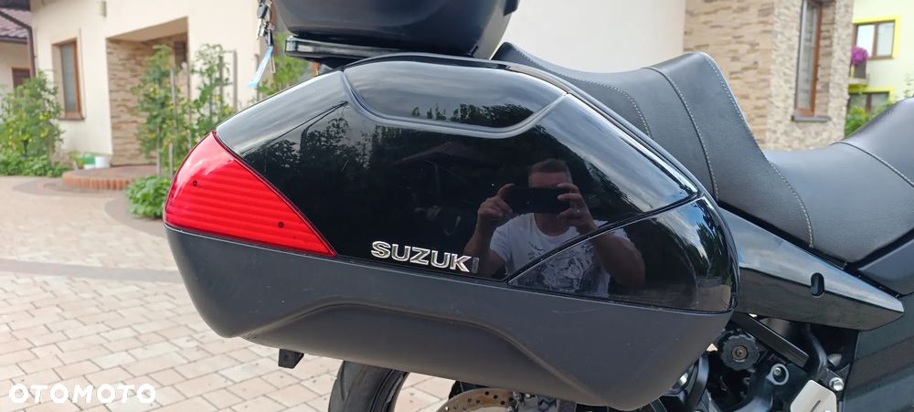 Suzuki V-STROM - 24
