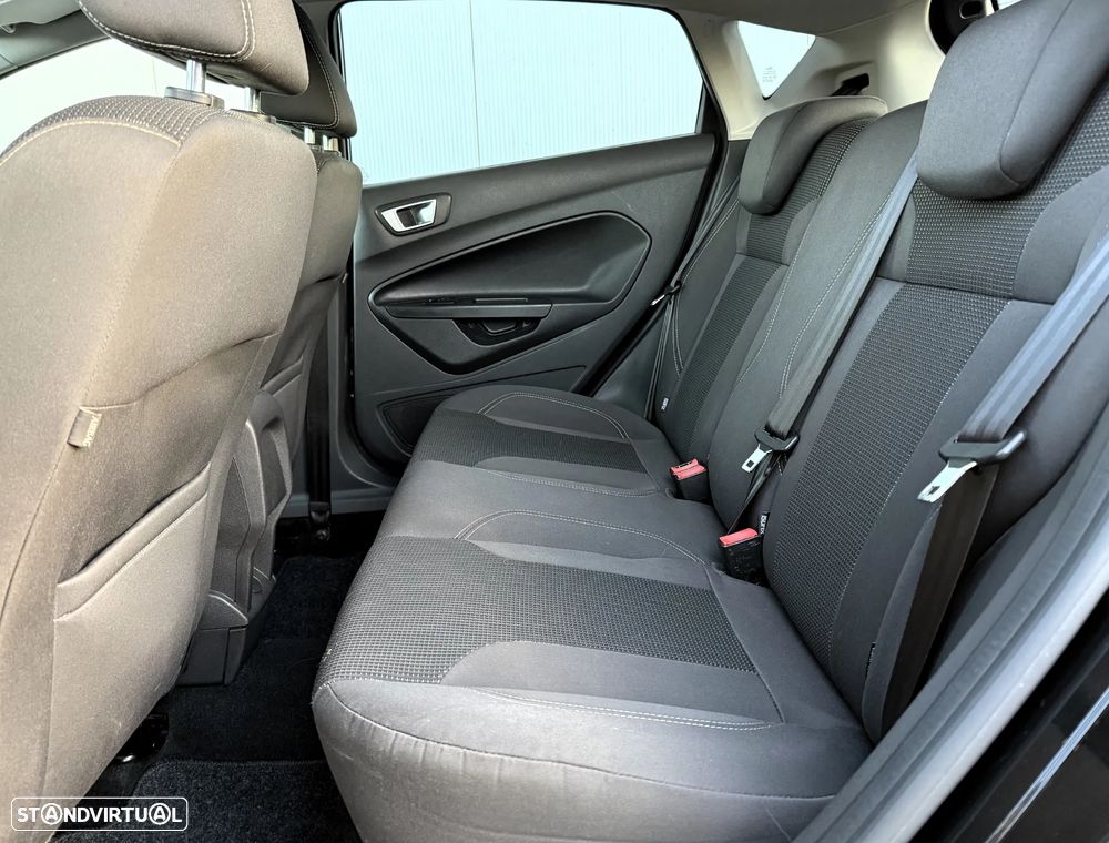 Ford Fiesta 1.5 TDCi Titanium - 27