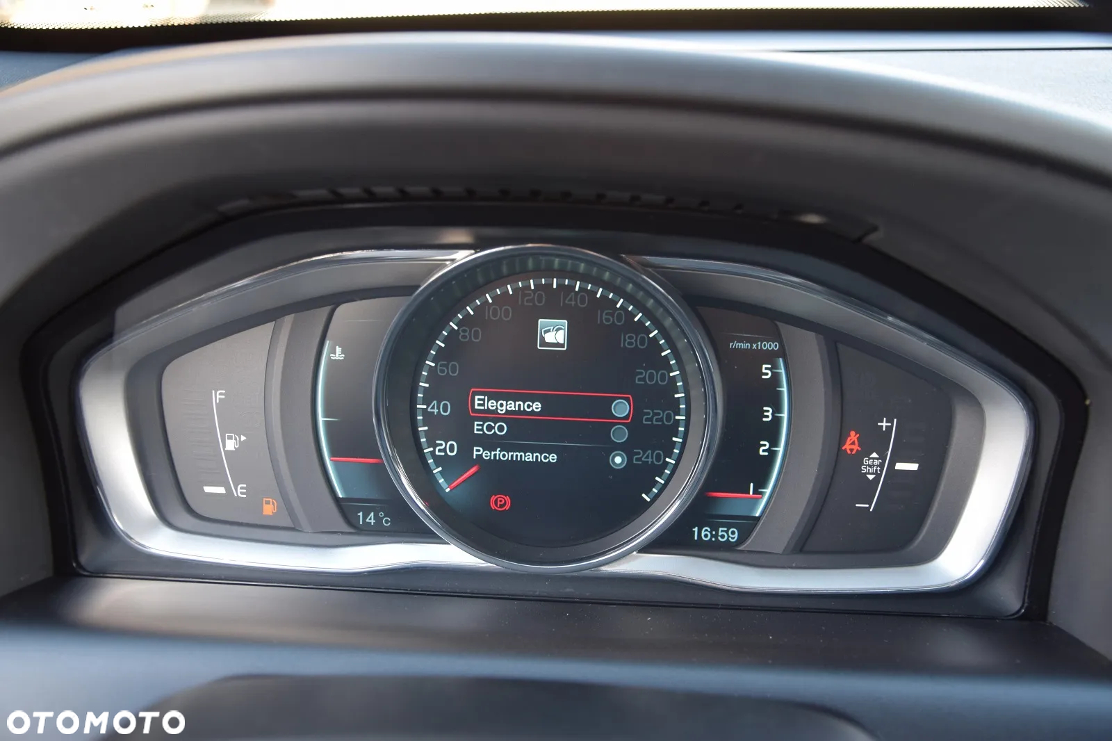 Volvo XC 60 D5 AWD Summum - 22