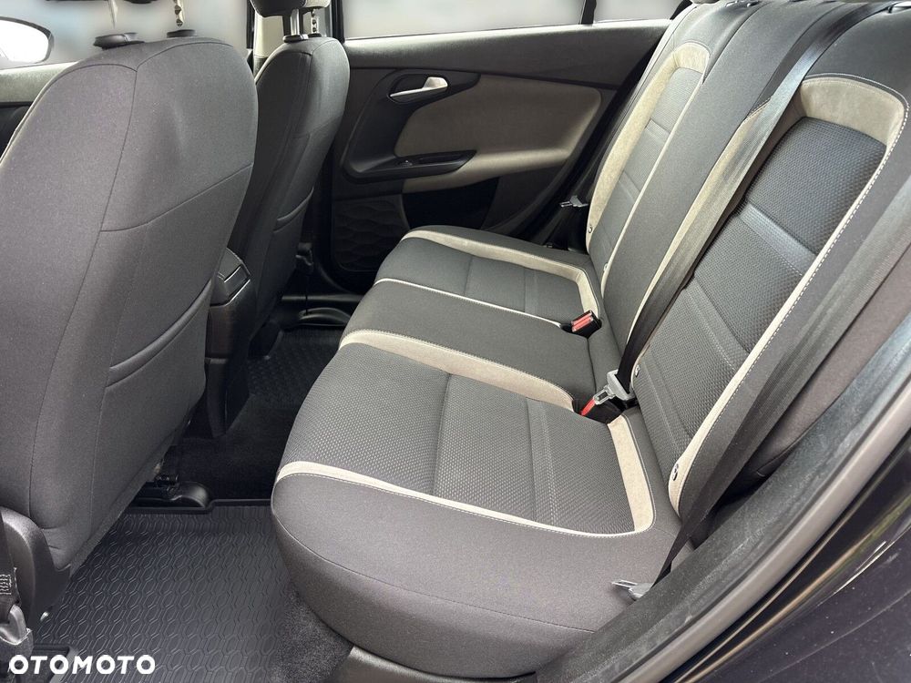 Fiat Tipo 1.4 T-Jet 16v Lounge EU6d - 13