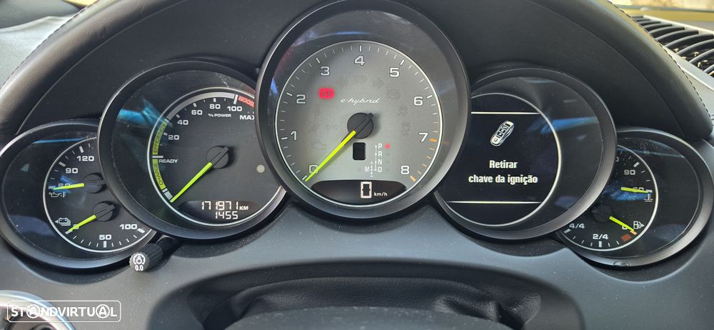 Porsche Cayenne S E-Hybrid Platinum Edition - 27