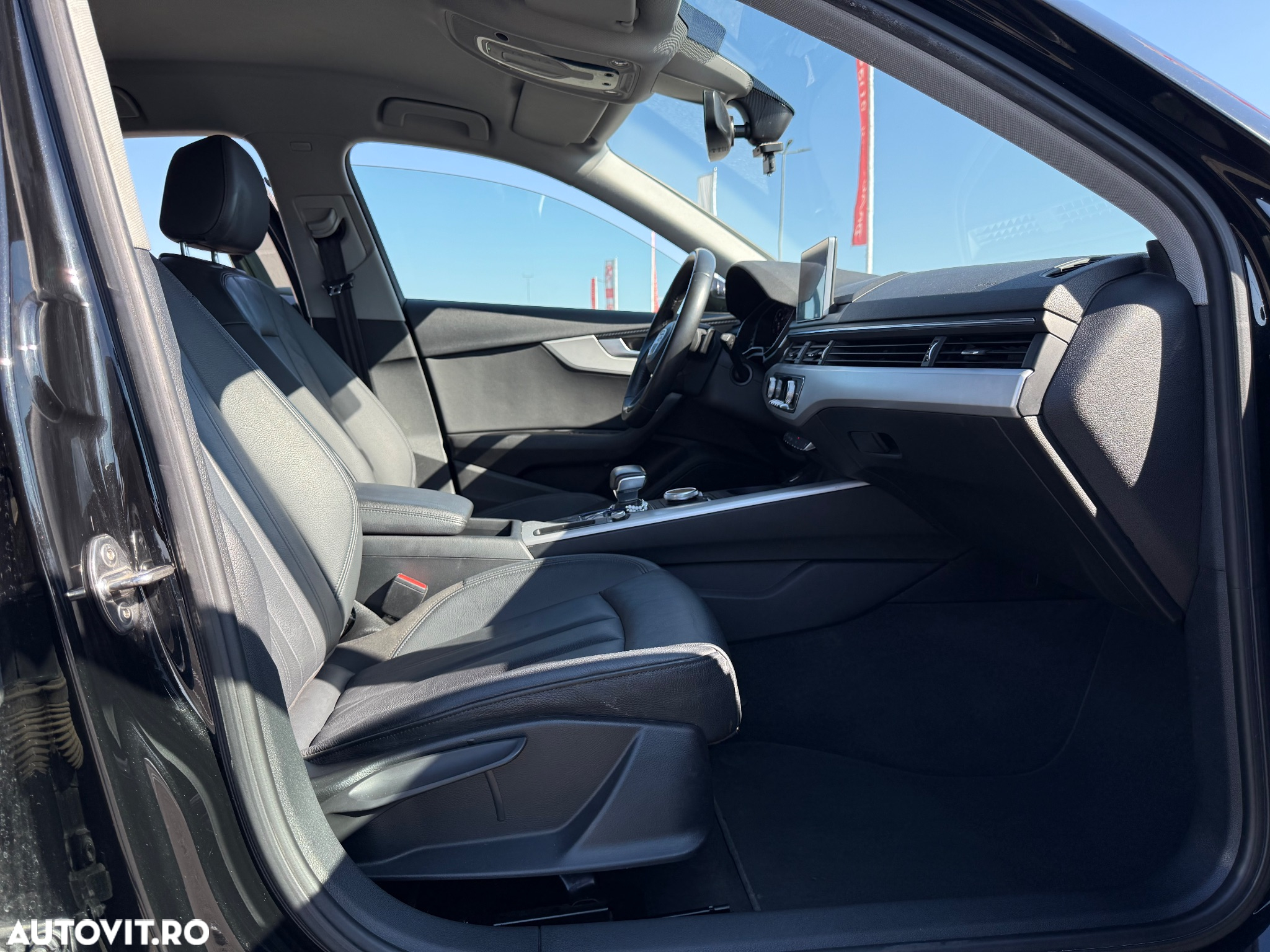 Audi A4 2.0 TDI ultra S tronic Design - 38