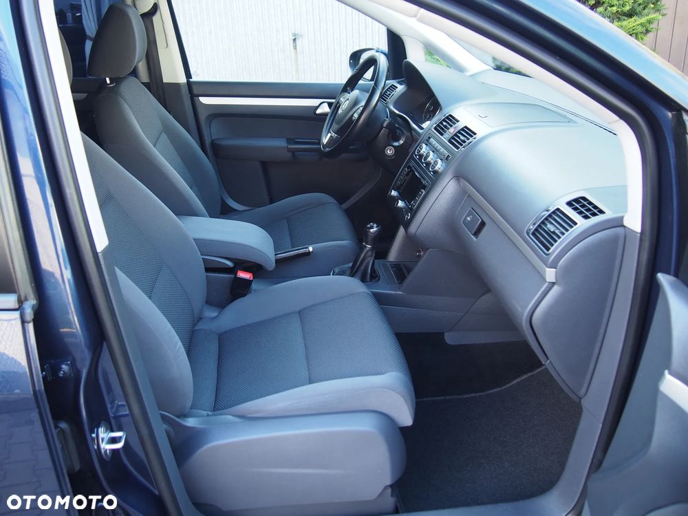 Volkswagen Touran 1.6 TDI DPF BlueMot Comfortline - 14