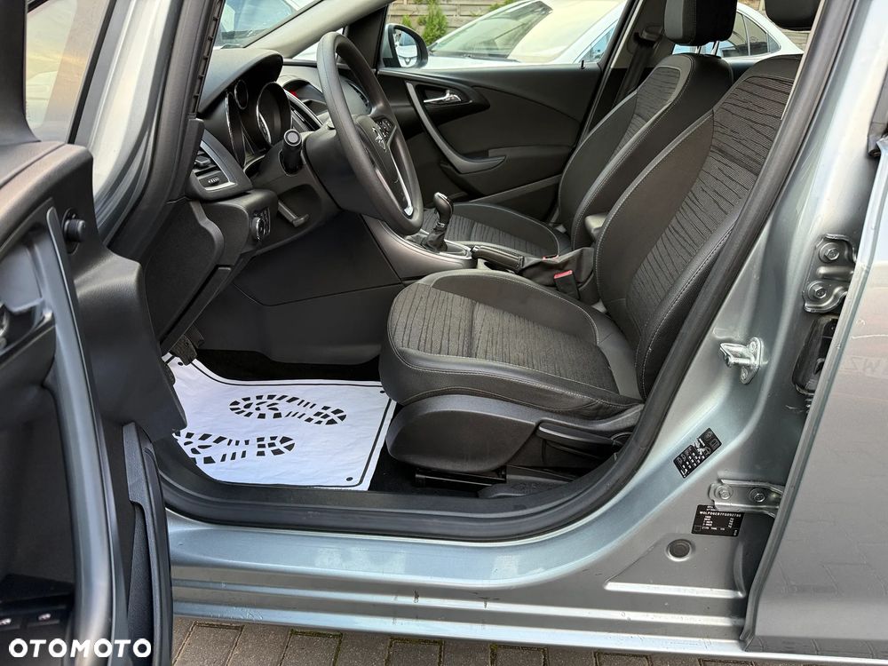 Opel Astra - 11
